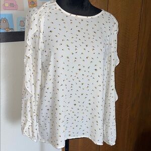 Loft Women's White Floral Top